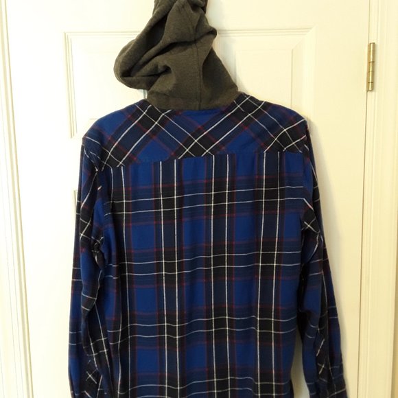 No Boundaries, hooded long sleeve flannel, size A4/S 34/36 blue w/black and whit - Picture 5 of 8
